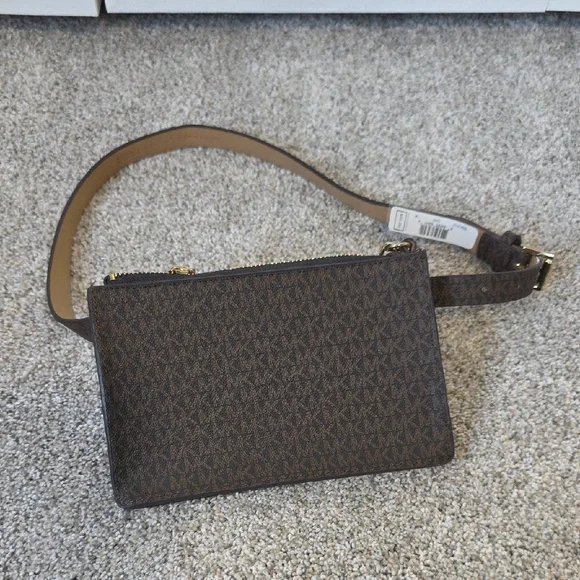 Michael Kors Brown Crossbody Bag with Gold Chain - Picture 2 of 5